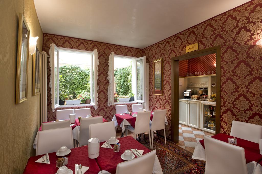 Hotel Mignon Венеция Екстериор снимка