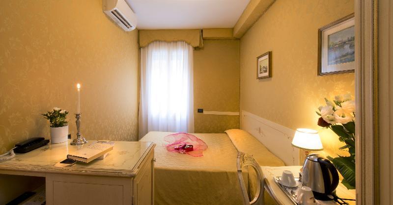 Hotel Mignon Венеция Екстериор снимка