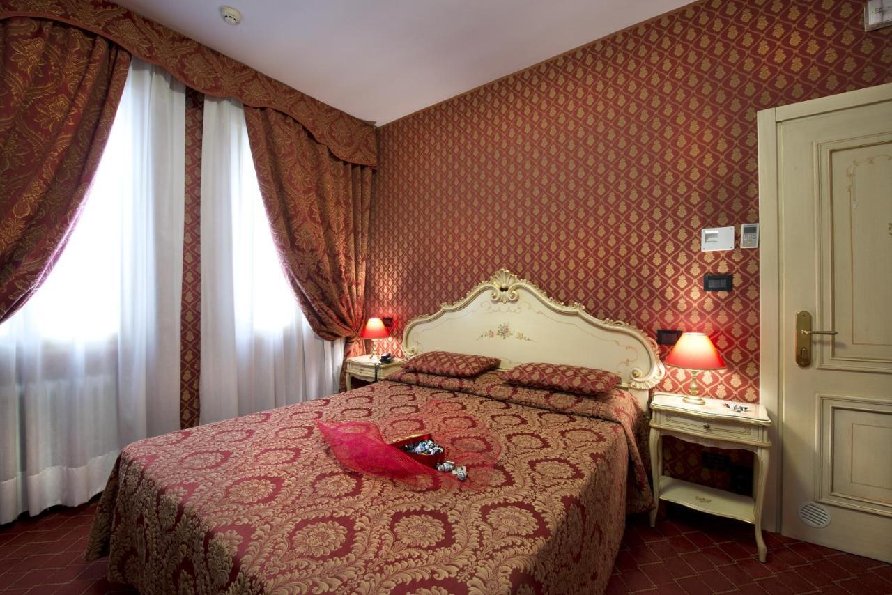 Hotel Mignon Венеция Екстериор снимка