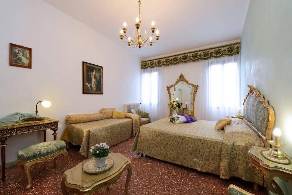 Hotel Mignon Венеция Екстериор снимка